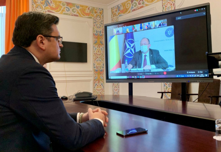 Бухарестская девятка НАТО впервые позвала Украину на заседание: Хотят вместе бороться с Россией