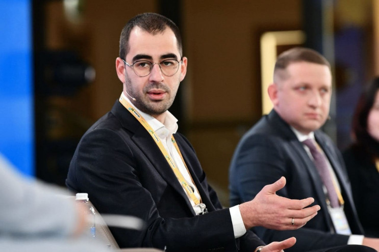 Зеленский ожидает, что скандальный Трухин понесет “особую ответственность”