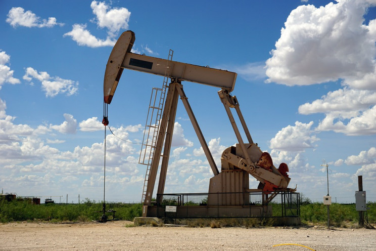 Газ в Европе немного вырос в цене, нефть поднялась до показателей 2014 года