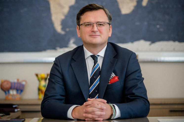 Германия не имеет юридических запретов на передачу оружия Украине – Кулеба