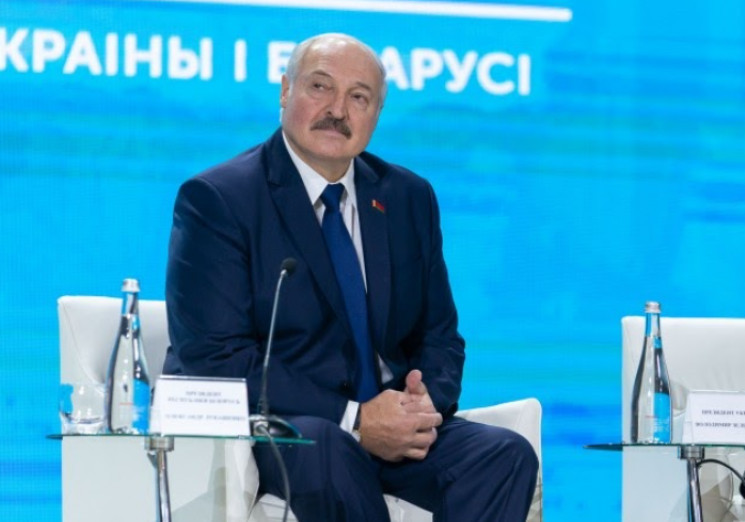 Как Зеленский обозвал Лукашенко на брифинге с Макроном