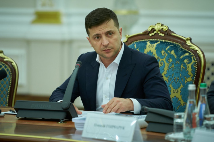 Зеленский “обезглавил” два района в Харьковской области