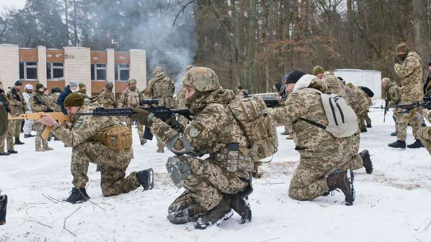 Паника не сработала: в Украине выросла готовность к сопротивлению российской агрессии