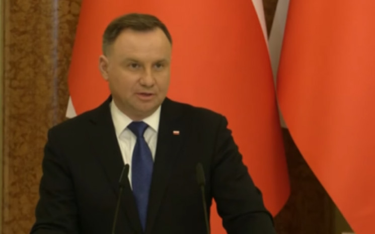 Дуда призвал Путина и власти РФ сдержаться и не допустить вторжения в Украину