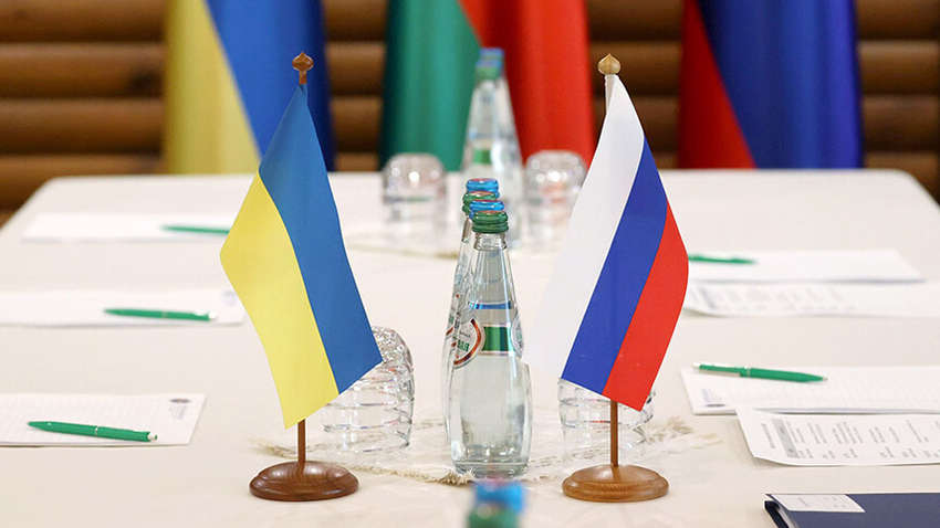 Переговоры Украины и РФ: в Москве могут уступить по трем пунктам