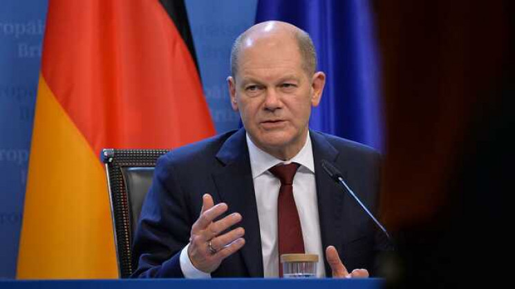 Шольц заявил о выводе российской нефти и газа из-под санкций