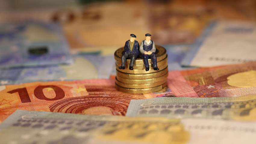 Украинцам разрешили въезд в страны ЕС на авто без “зеленых карт”: что известно