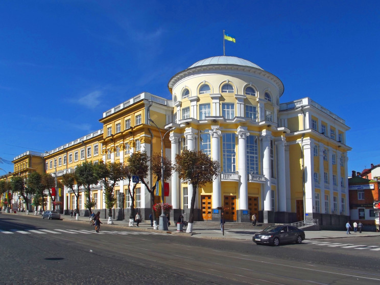 В Винницком областном совете самораспустилась фракция скандально известной партии ОПЗЖ