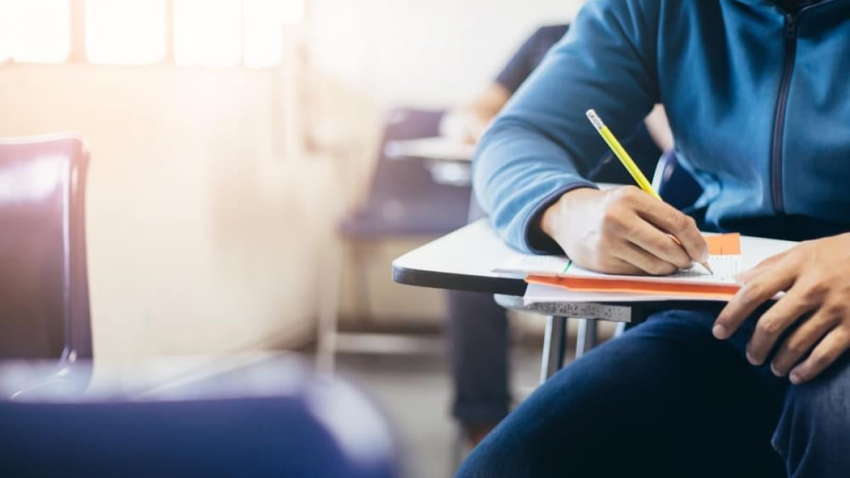 Оккупанты заставляют украинских педагогов преподавать по «стандартам рф»