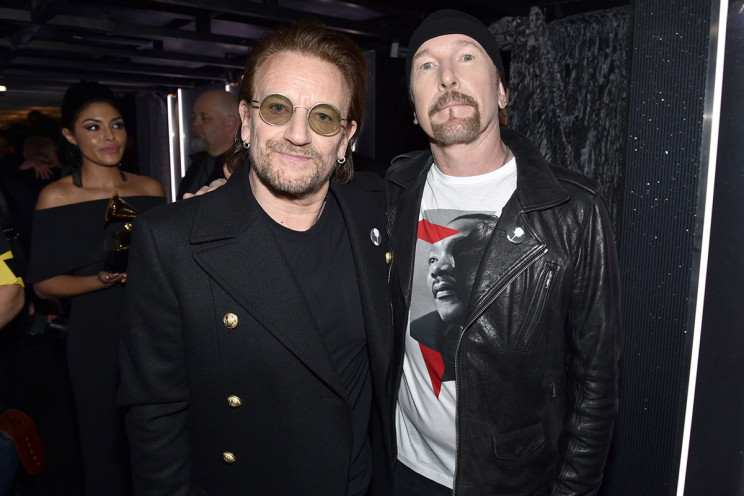 Легендарный Боно из U2 выступил в киевском метро