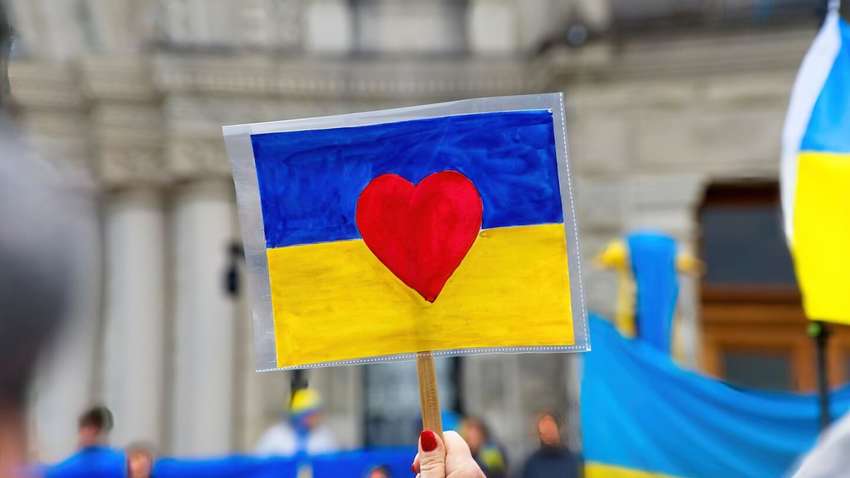 Рекордная поддержка украинцев и поражение Путина: как изменили мир 100 дней полномасштабной войны