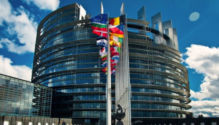 Европарламент призвал дать Украине статус кандидата в члены ЕС