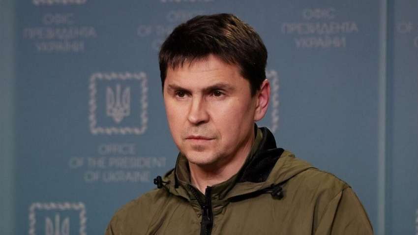 “Это сознательная кровавая тактика террора”: Подоляк прокомментировал ракетный удар РФ по Одесской области
