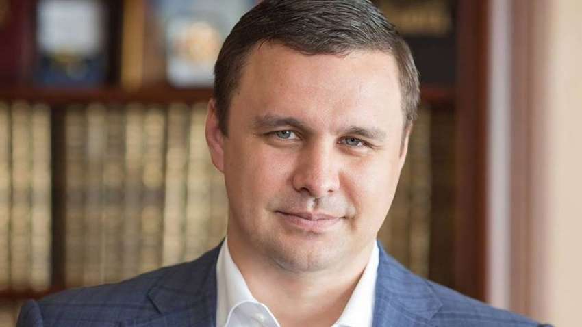 Одіозний забудовник Максим Микитась вкотре намагається повернути собі «Укрбуд»