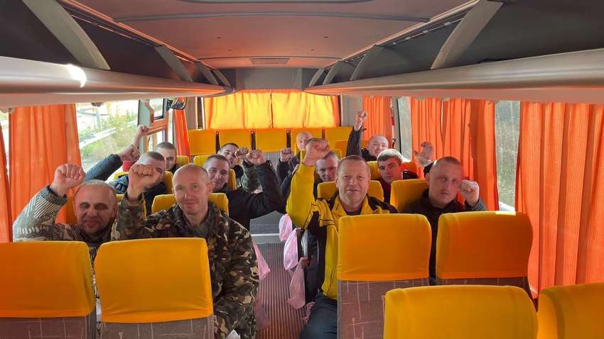 Україна звільнила з російського полону 20 військовослужбовців