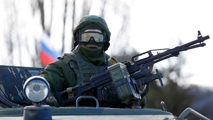 Росіяни вивозять продукти їх виробництва з магазинів Херсона: подробиці