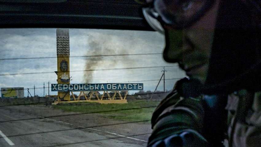 Херсон хочуть зробити “другим Сталінградом”: чому вибухом Каховської ГЕС Росія вистрілить собі в ногу