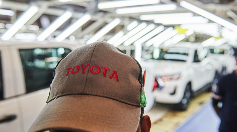 Toyota досягла рекордних продажів у 2025 році