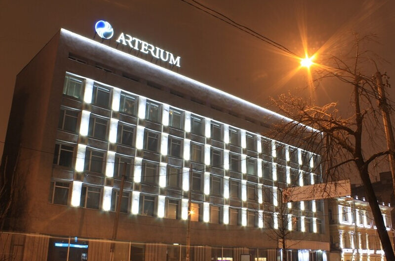 Обшуки в офісі фармкомпанії “Артеріум”: що відомо?