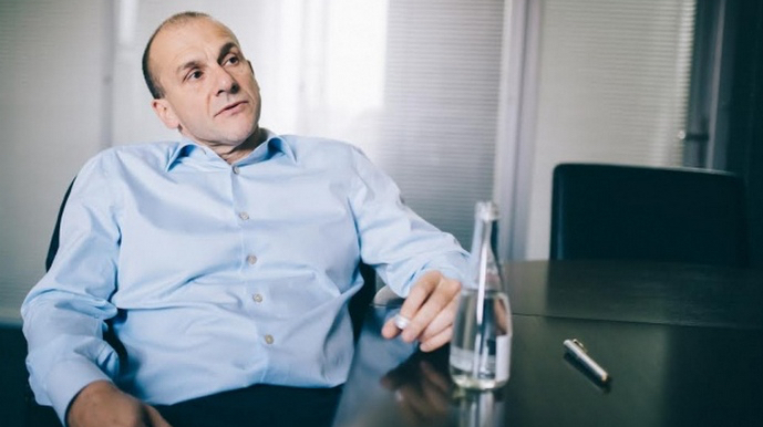 БЕБ виявило постачання електроенергії олігарха