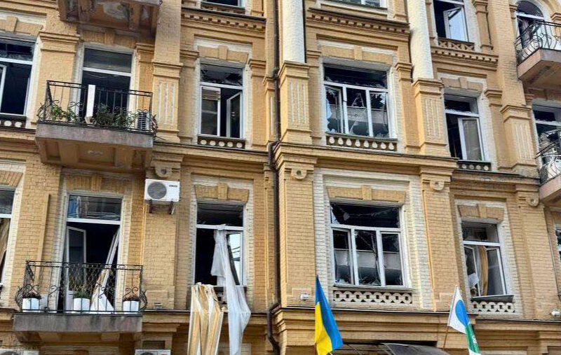 Обстріл Києва: пошкоджено будівлі ДПС, постраждалих немає