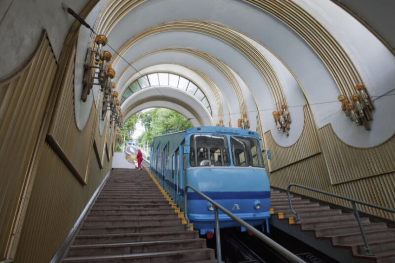 Київський фунікулер відновлює роботу після ремонту
