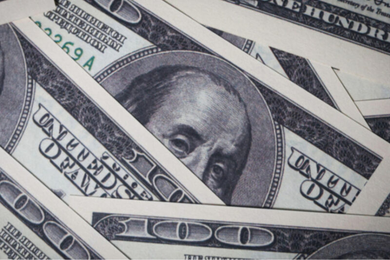 Міжнародні резерви України зменшилися до 43 млрд дол.