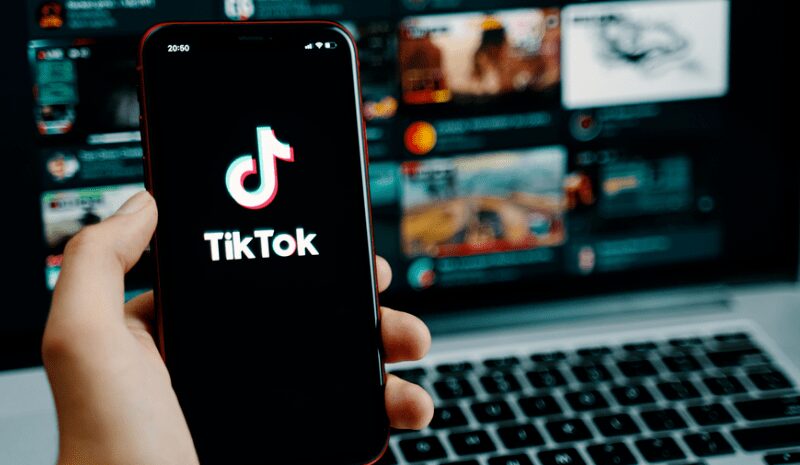 TikTok запроваджує нові функції для спілкування