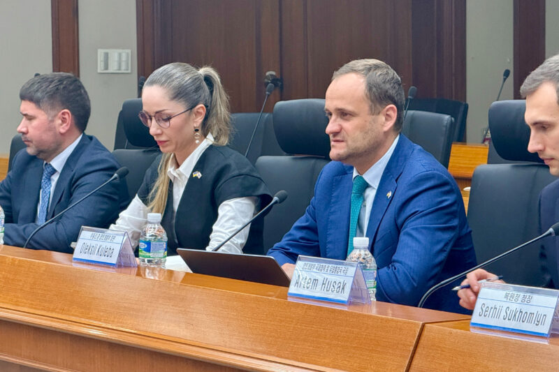 Україна закуповує 20 швидкісних електропоїздів з Кореї