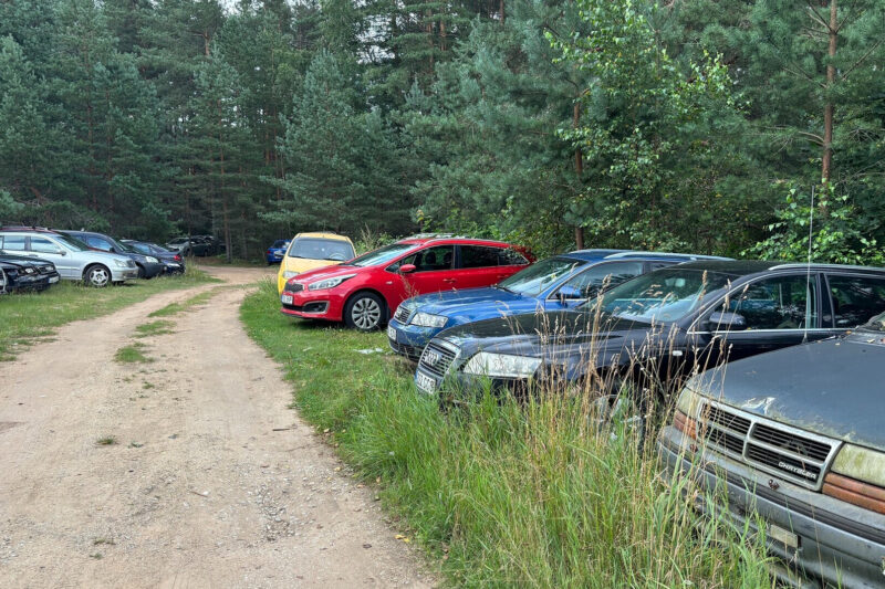 Естонія конфіскуватиме покинуті автомобілі на кордоні