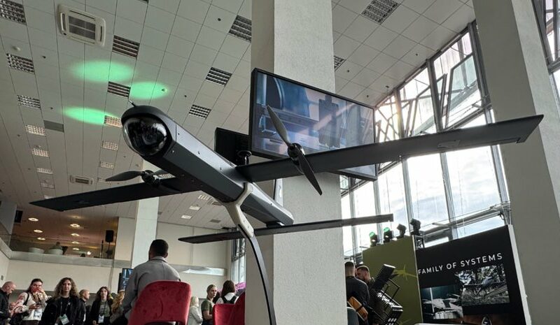 Новий ударний дрон D4: спільна розробка Shield AI та Iron Belly