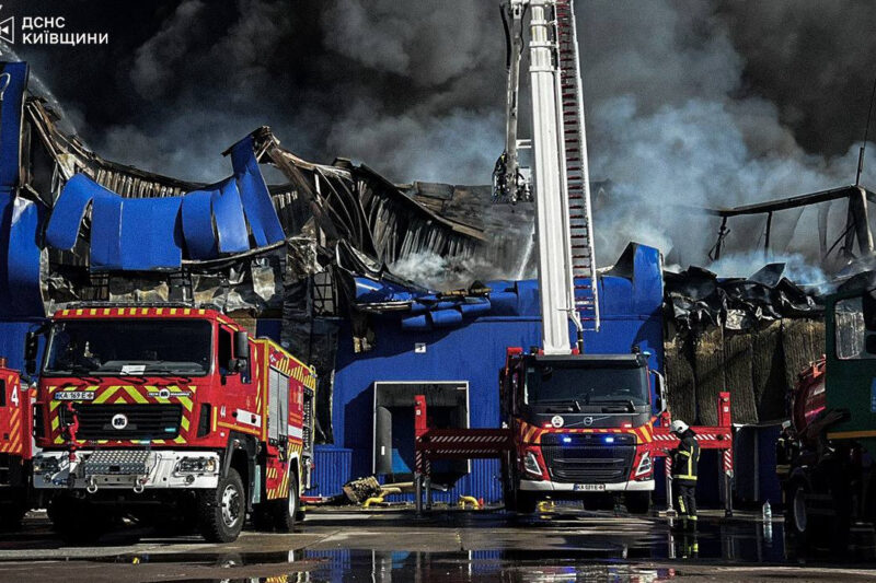Пожежа на Київщині: рятувальникам знадобилося 10 годин