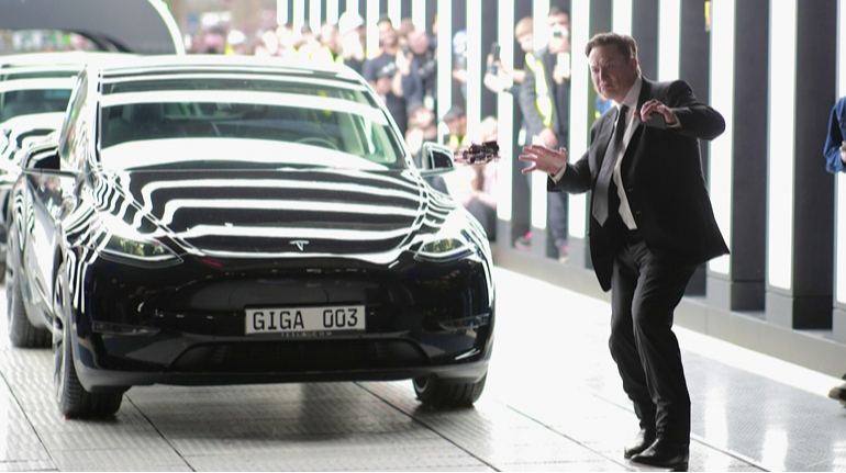 Ілон Маск інвестував 1 млрд доларів у Tesla