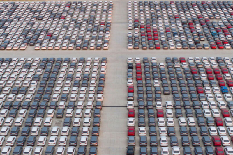 Зростання реєстрацій автомобілів у Європі у серпні 2025