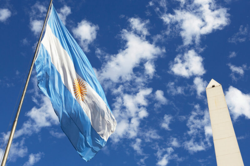 Аргентина: проблеми з курсом песо та інфляцією