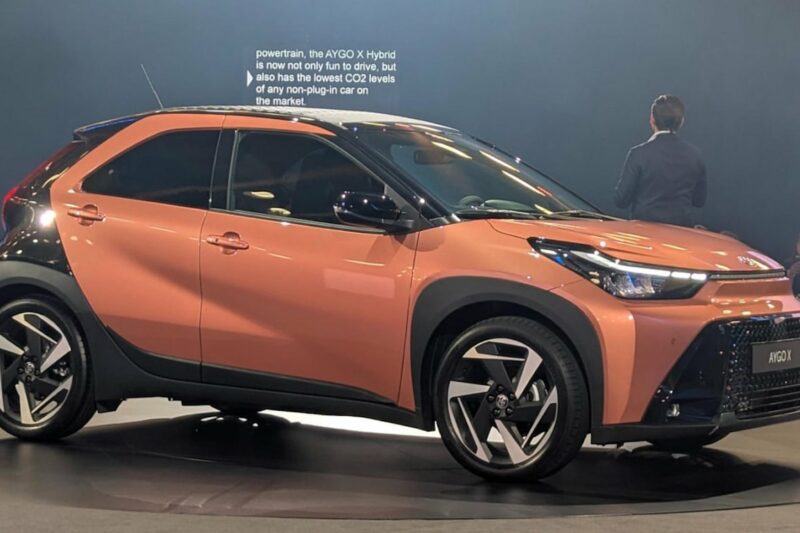 Toyota представила Aygo X Hybrid 2026: новий міський кросовер