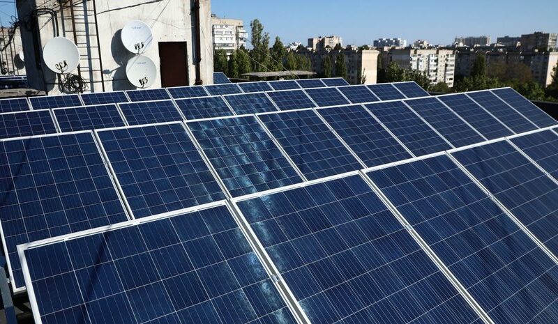 Дослідження: Як старіють сонячні панелі?