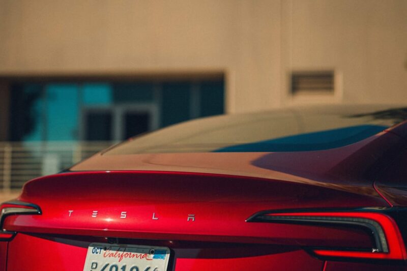 Чому власники Tesla повертаються до дизельних авто?