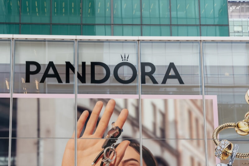 Генеральний директор Pandora Олександр Лачік йде у відставку