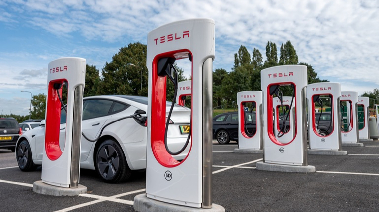 Частка Tesla на ринку США досягла восьмирічного мінімуму