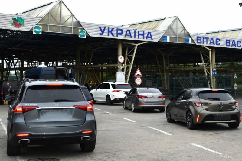 Черги на українському кордоні 29 вересня: деталі