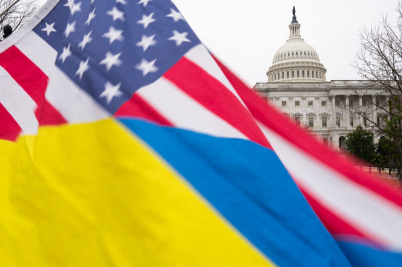 США та Україна інвестують $150 млн у відновлення