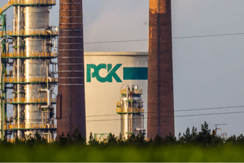 Німеччина продовжила управління активами “Роснефть”