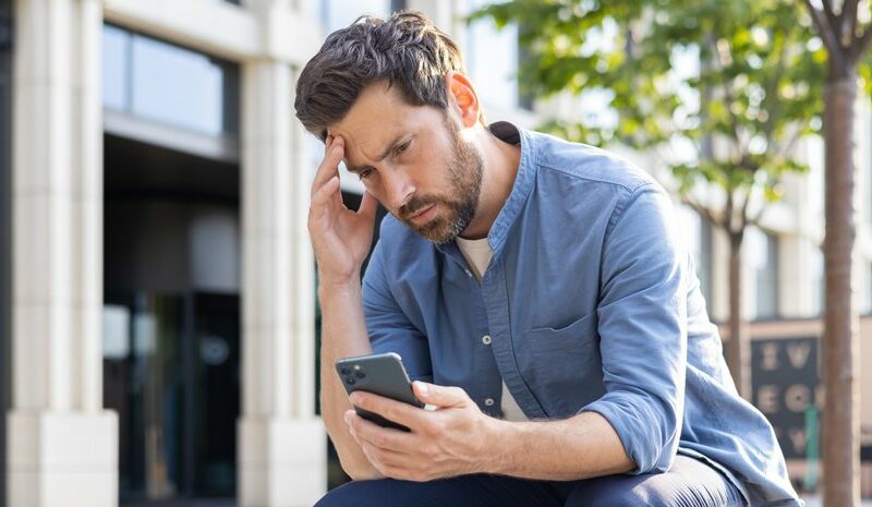 Проблеми з GPS в Україні під час атак: що робити?