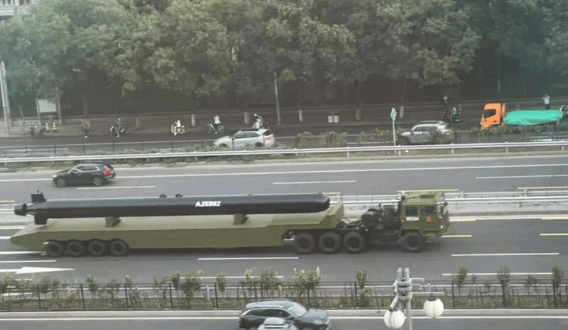 Китай представив підводний безпілотник AJX002