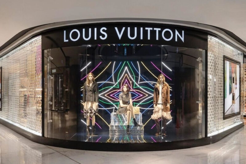 LVMH продовжує оренду офісу в Москві