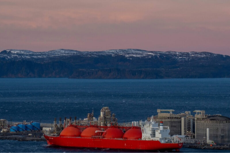 Завод Arctic LNG 2 продовжує постачання попри санкції