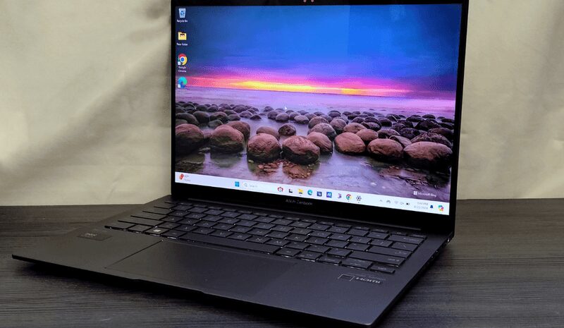 Asus Zenbook 14: Чому він залишається кращим у 2025 році