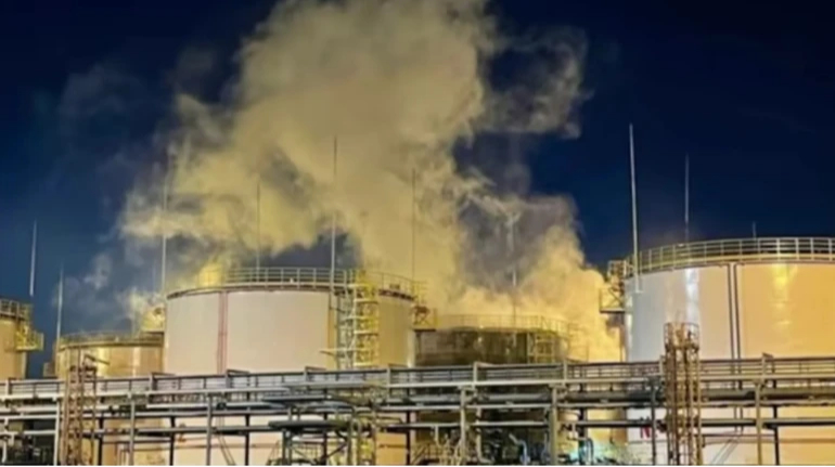 Киришський НПЗ зупинив переробку нафти через атаки дронів
