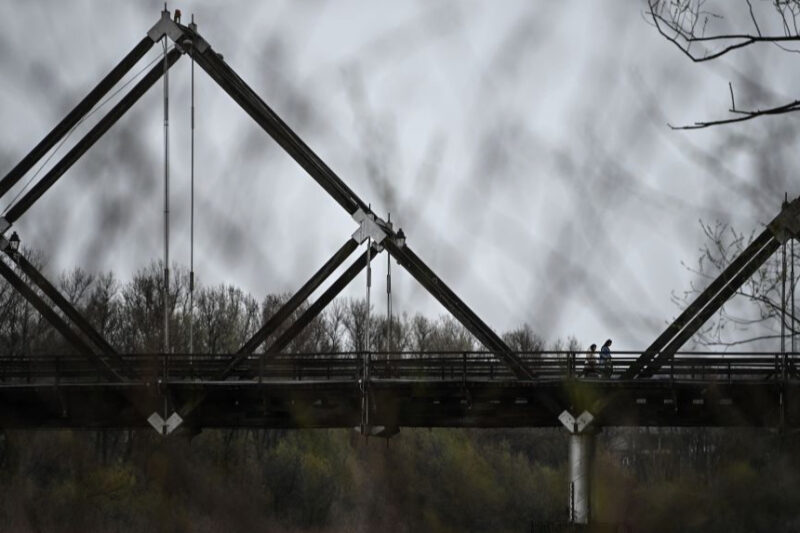 Румунія продовжує обмеження на кордоні з Україною